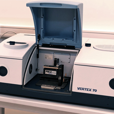 Analytical equipment Fourier transform infrared spectrometer "VERTEX 70"