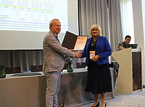 Lecturer prof. Almira Ramanavičienė with Chairperson Prof. Gintautas Tamulaitis